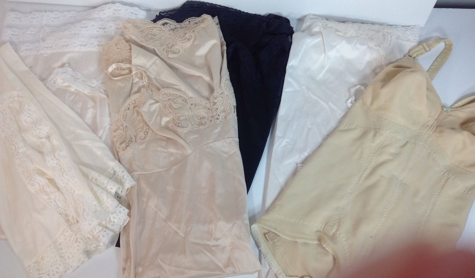 Beautiful Lingerie Lot of 4 Vintage Full Slips amp; One piece Girdle 